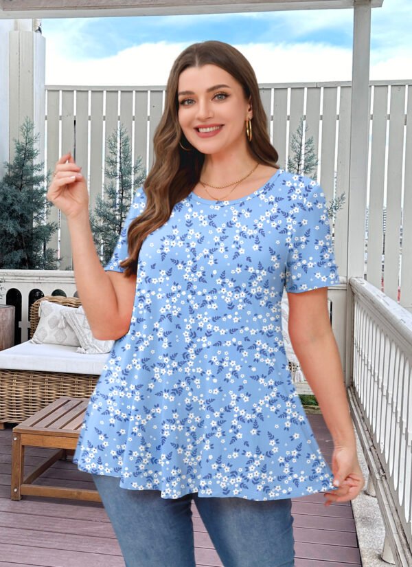 Tunic Tops for Women Plus Size Short Sleeve Crew Neck Swing Flare Loose T-Shirt Blouses to Wear with Leggings