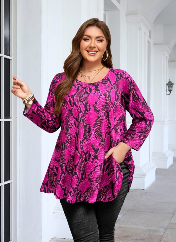 Womens Tunic 3/4 Sleeve Plus Size Tops Crew Neck Swing Flowy Loose Fit T-Shirt Blouses to Wear with Leggings - Image 3