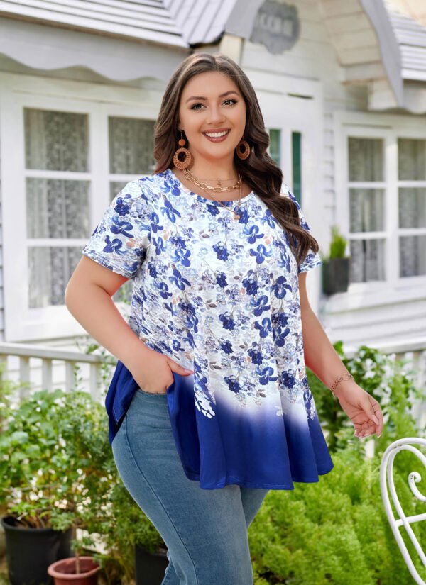 Tunic Tops for Women Plus Size Short Sleeve Crew Neck Swing Flare Loose T-Shirt Blouses to Wear with Leggings - Image 7