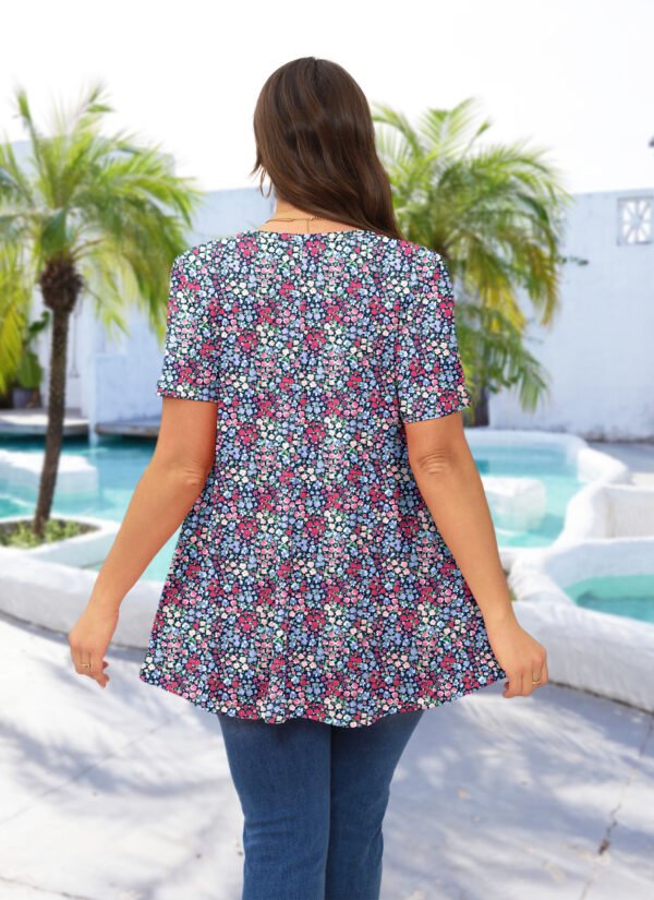 Tunic Tops for Women Plus Size Short Sleeve Crew Neck Swing Flare Loose T-Shirt Blouses to Wear with Leggings - Image 4