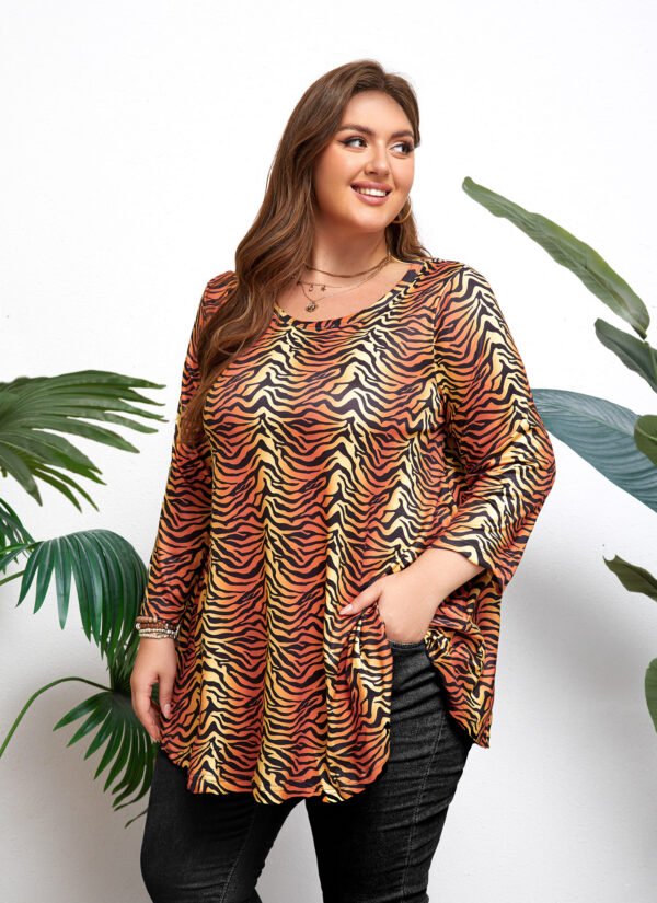 Womens Tunic Tops 3/4 Sleeve Plus Size Crew Neck Swing Flare Loose Fit T-Shirt Blouses to Wear with Leggings - Image 4