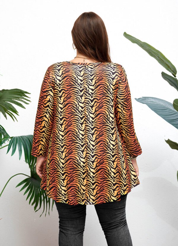Womens Tunic Tops 3/4 Sleeve Plus Size Crew Neck Swing Flare Loose Fit T-Shirt Blouses to Wear with Leggings - Image 7