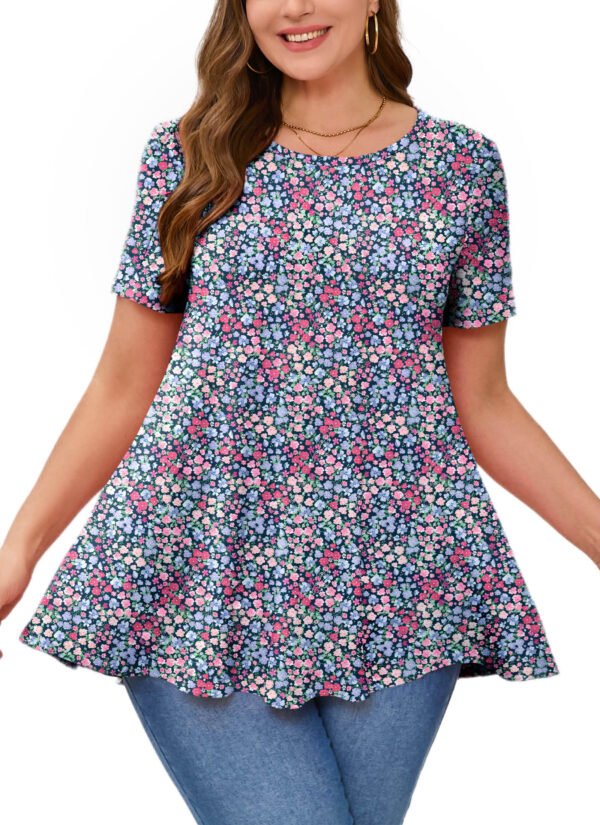 Tunic Tops for Women Plus Size Short Sleeve Crew Neck Swing Flare Loose T-Shirt Blouses to Wear with Leggings - Image 6