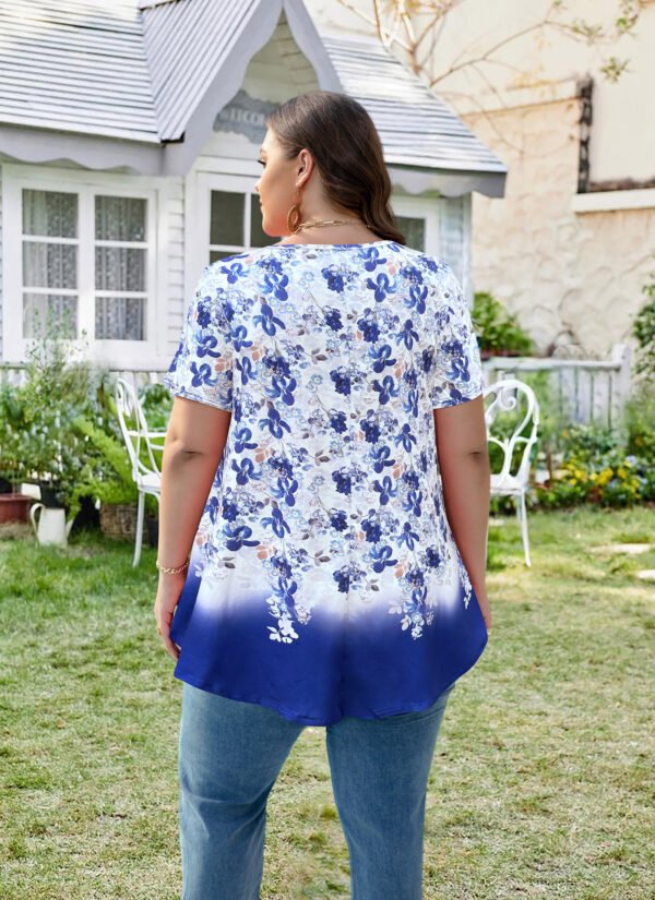Tunic Tops for Women Plus Size Short Sleeve Crew Neck Swing Flare Loose T-Shirt Blouses to Wear with Leggings - Image 3