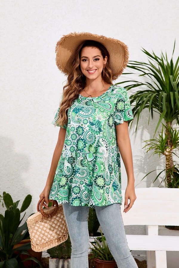Tunic Tops for Women Plus Size Short Sleeve Crew Neck Swing Flare Loose T-Shirt Blouses to Wear with Leggings - Image 10