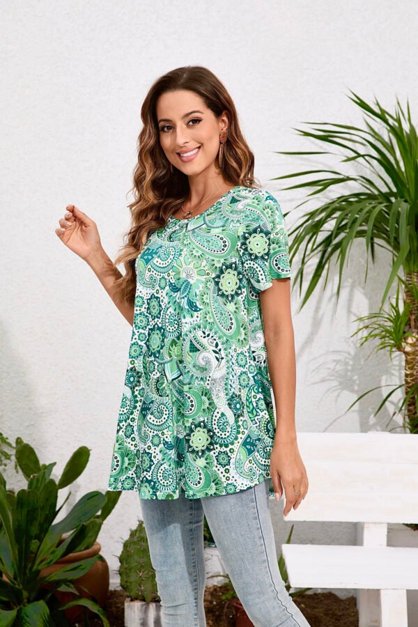 Tunic Tops for Women Plus Size Short Sleeve Crew Neck Swing Flare Loose T-Shirt Blouses to Wear with Leggings - Image 2