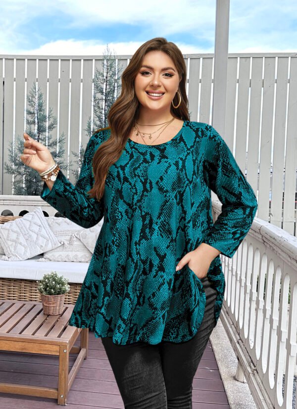 Tunic Tops for Women Plus Size 3/4 Sleeve Crew Neck Swing Flare Loose T-Shirt Blouses to Wear with Leggings - Image 2
