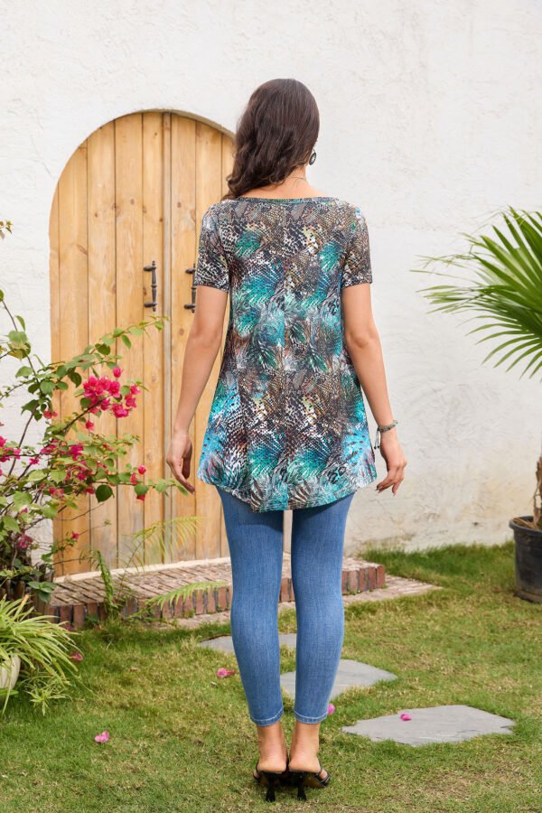 Tunic Tops for Women Plus Size Short Sleeve Crew Neck Swing Flare Loose T-Shirt Blouses to Wear with Leggings - Image 8