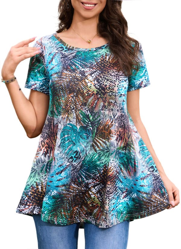 Tunic Tops for Women Plus Size Short Sleeve Crew Neck Swing Flare Loose T-Shirt Blouses to Wear with Leggings - Image 9