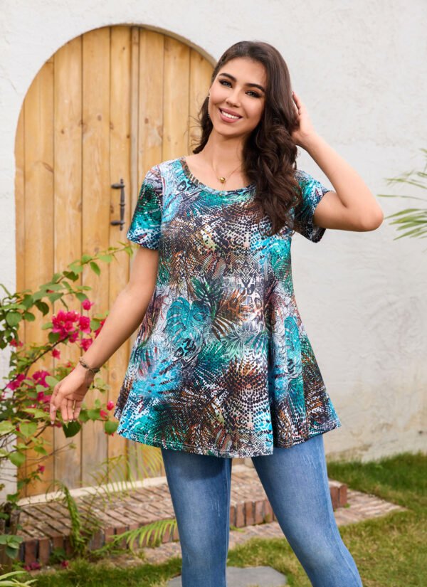 Tunic Tops for Women Plus Size Short Sleeve Crew Neck Swing Flare Loose T-Shirt Blouses to Wear with Leggings - Image 2